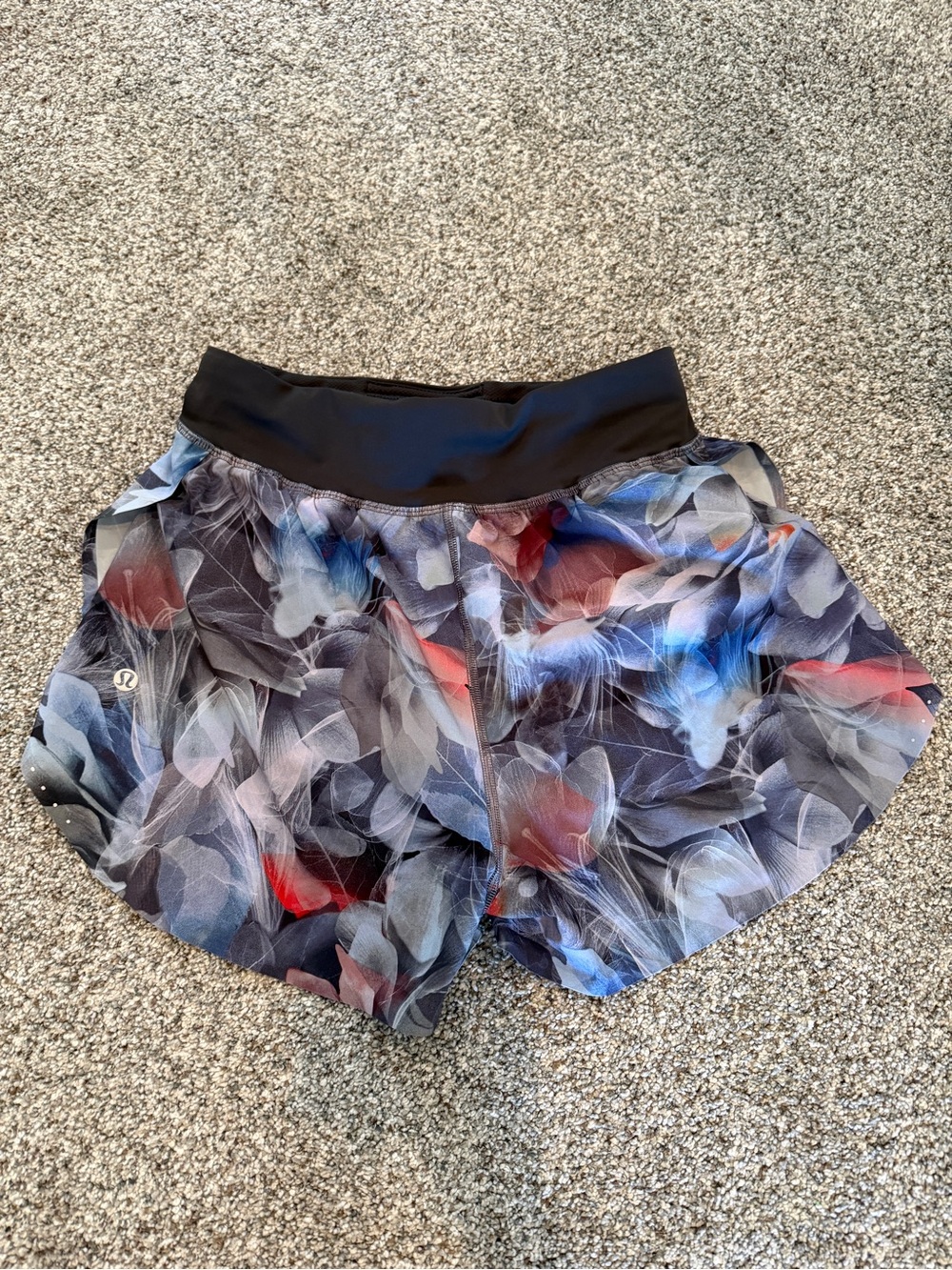 Fast and Free Lululemon Floral-Print Women’s Athletic Shorts